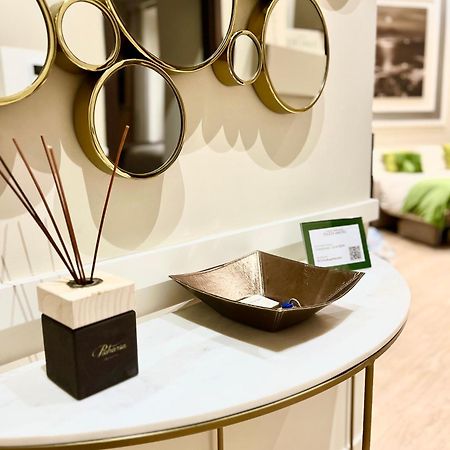 Piazza Amore Napoli Luxury Apartment Nel Cuore Di Napoli Luaran gambar