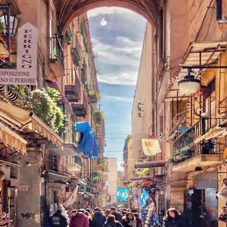 Piazza Amore Napoli Luxury Apartment Nel Cuore Di Napoli Luaran gambar