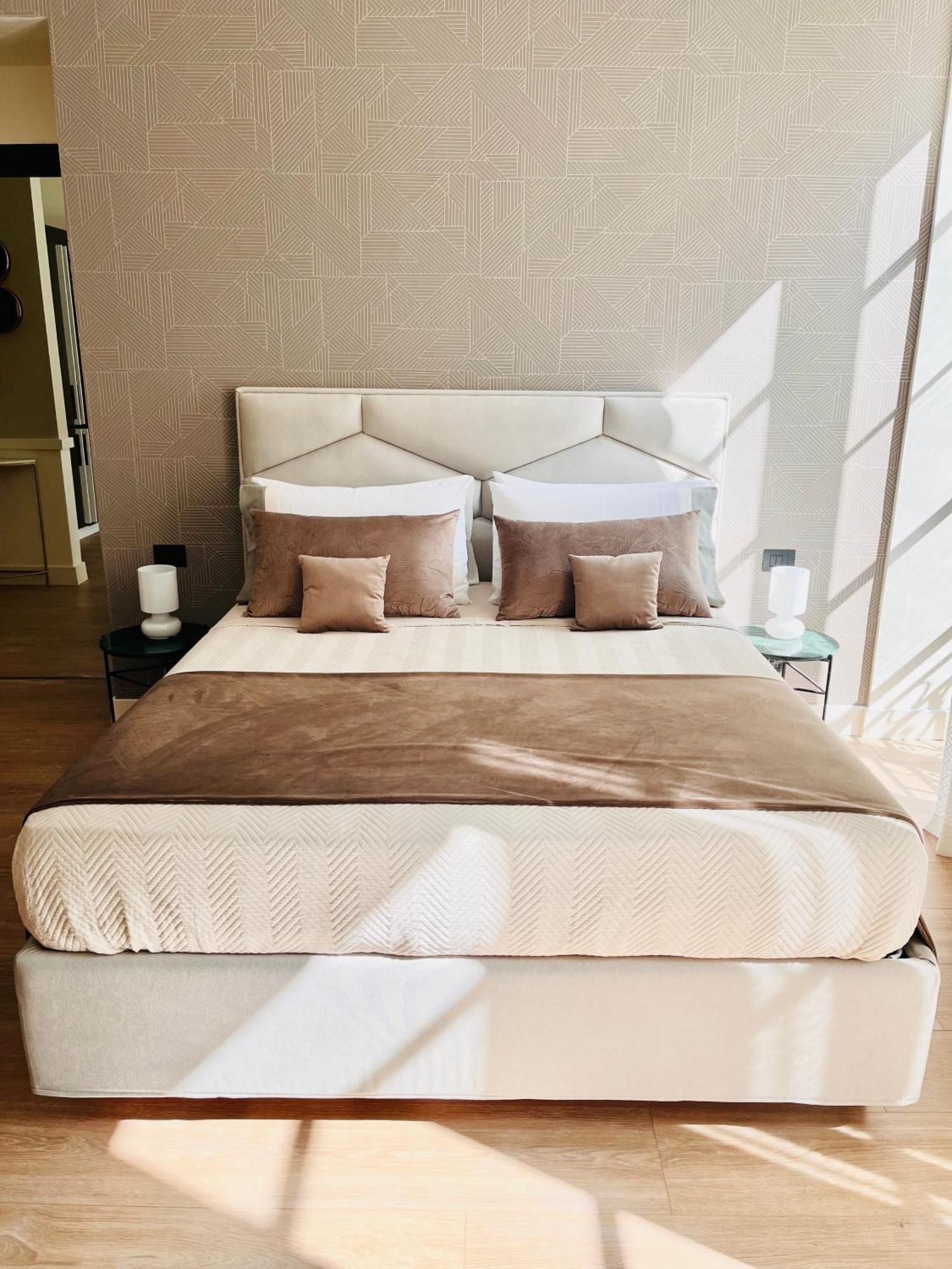 Piazza Amore Napoli Luxury Apartment Nel Cuore Di Napoli Luaran gambar
