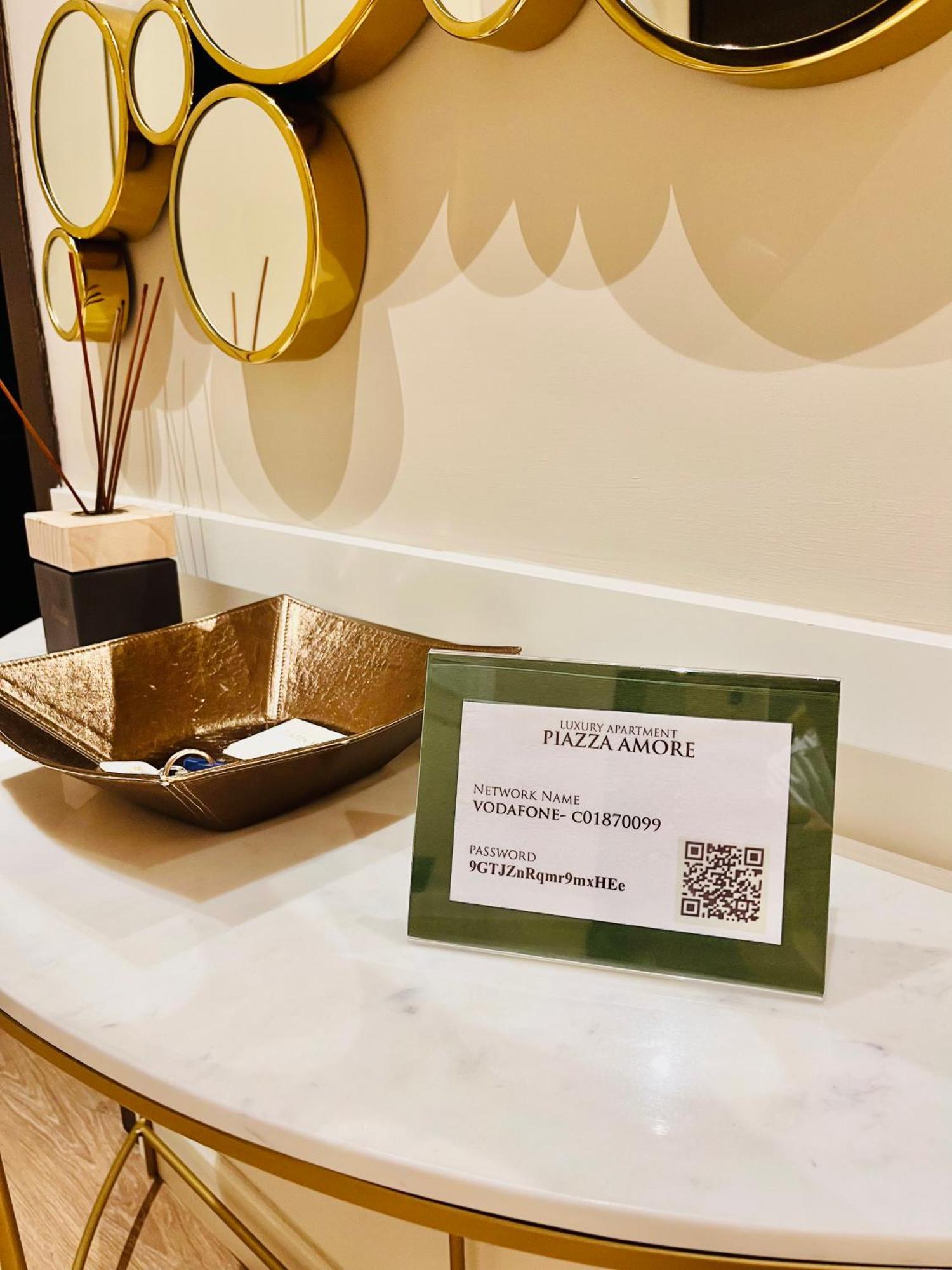 Piazza Amore Napoli Luxury Apartment Nel Cuore Di Napoli Luaran gambar